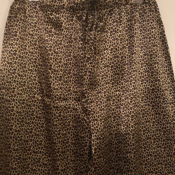 Dream Modes Animal Print pajamas, size Large - Picture 4 of 8